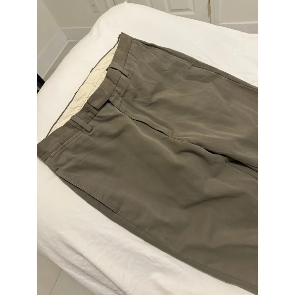 Men's banana republic 36 x 30 75% cotton 25% wool dress pants Khaki